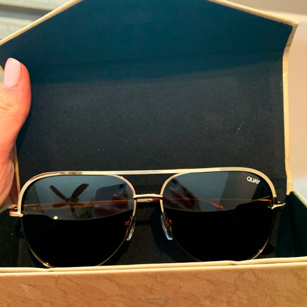 QUAY JEZABEL sunglasses